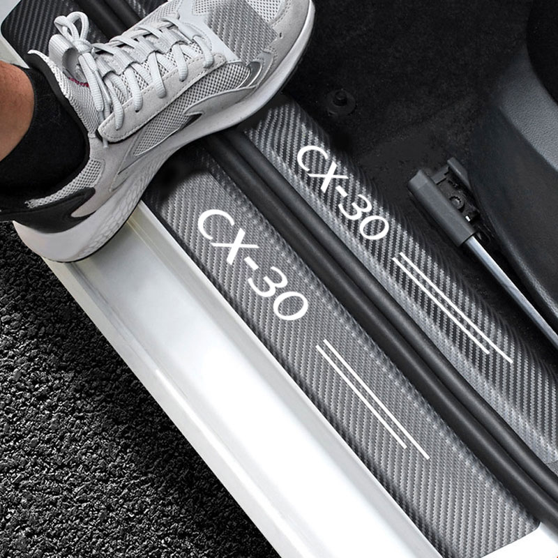 Car Door Sill Guard Plate Thre - Crepe Pan Carbon recensione e prezzo